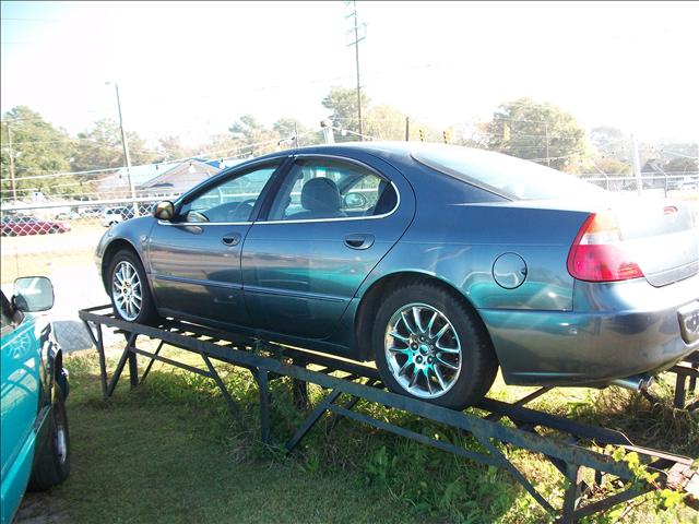 2002 Chrysler 300M Base