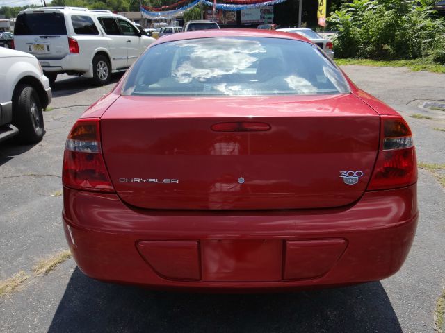 2004 Chrysler 300M 4dr Van GLE