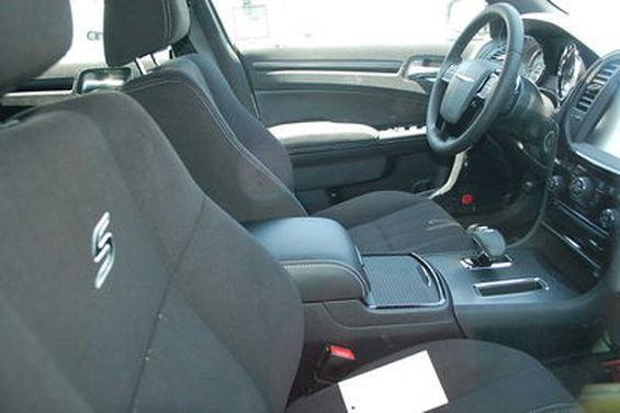 2012 Chrysler 300S LT 4X4 Extra NICE MUST SEE