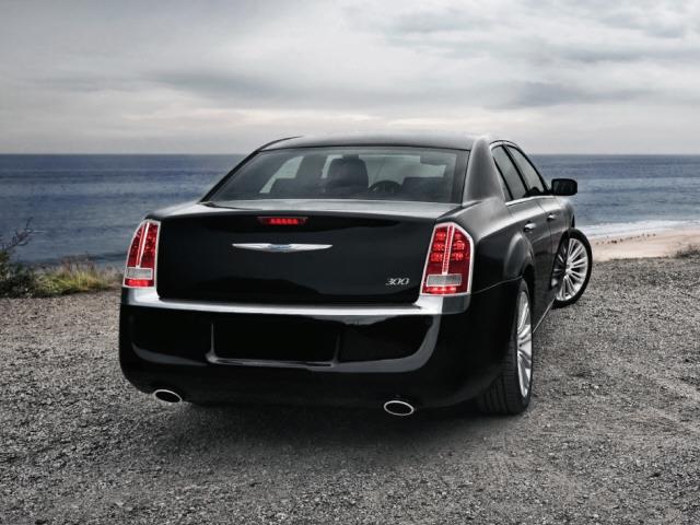 2013 Chrysler 300S ZR2 / LOW Miles