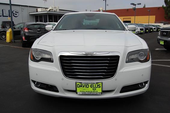 2013 Chrysler 300S LT 4X4 Extra NICE MUST SEE