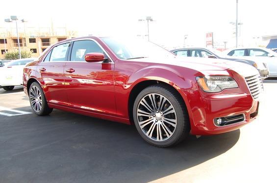 2013 Chrysler 300S LT 4X4 Extra NICE MUST SEE