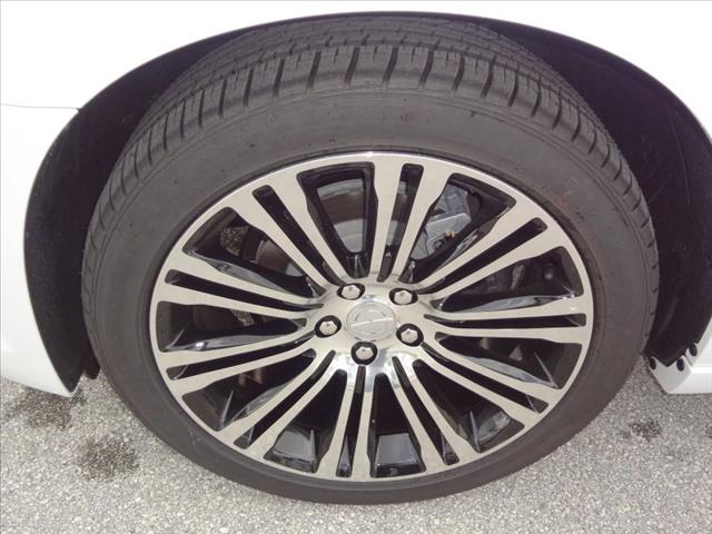 2013 Chrysler 300S XR