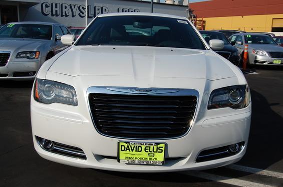 2013 Chrysler 300S LT 4X4 Extra NICE MUST SEE
