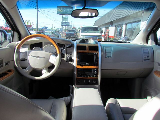 2007 Chrysler Aspen Super