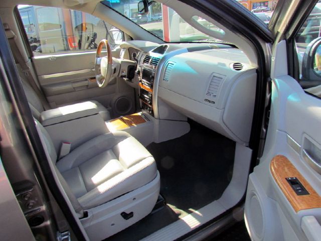 2007 Chrysler Aspen Super