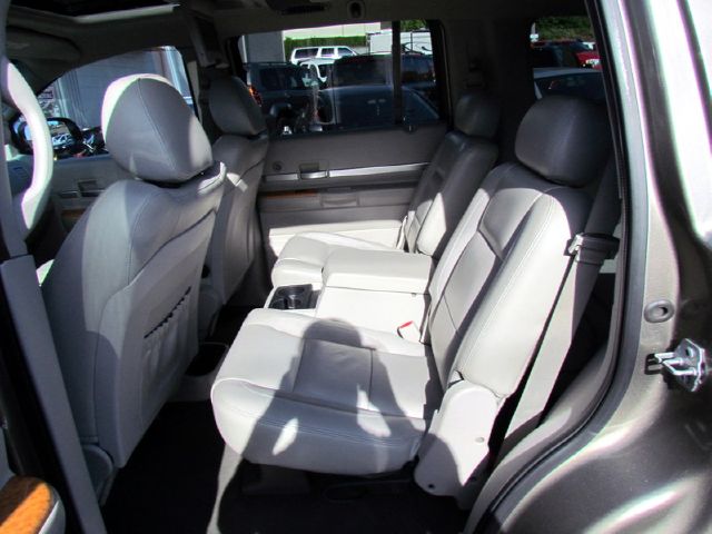 2007 Chrysler Aspen Super