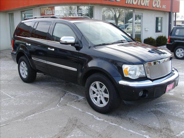 2007 Chrysler Aspen SLT 25