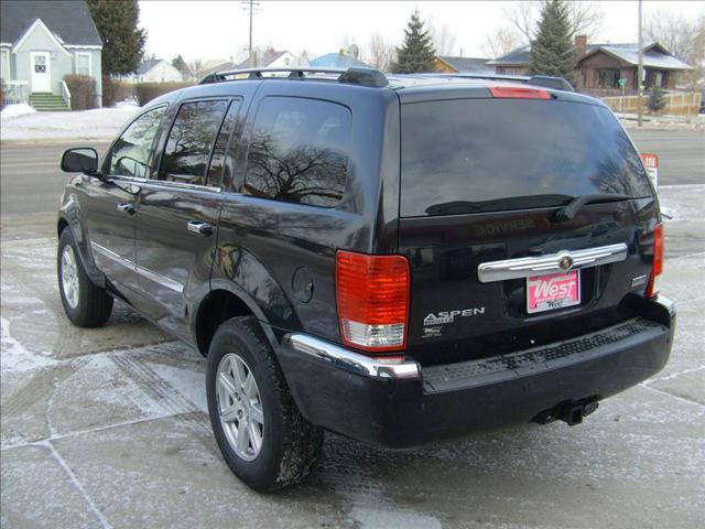 2007 Chrysler Aspen SLT 25