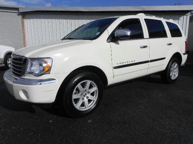 2007 Chrysler Aspen Unknown