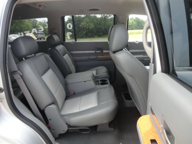 2007 Chrysler Aspen Super