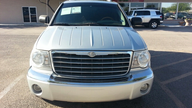 2007 Chrysler Aspen Unknown