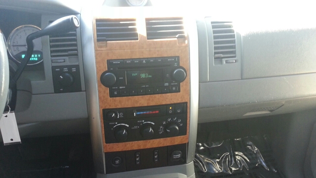 2007 Chrysler Aspen Unknown