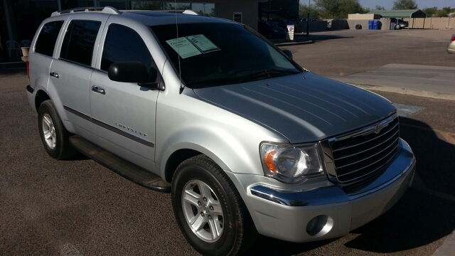 2007 Chrysler Aspen Unknown
