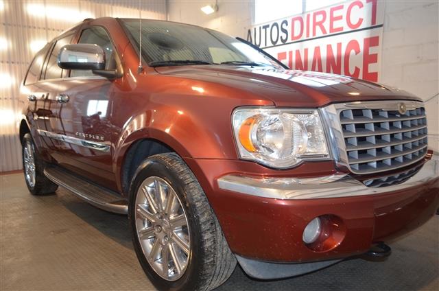 2007 Chrysler Aspen SLT 25