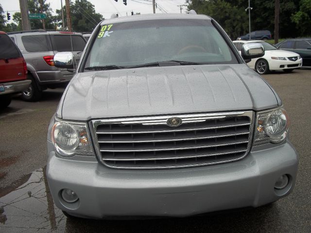 2007 Chrysler Aspen SLT 25