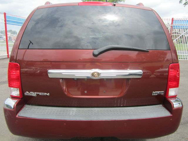 2008 Chrysler Aspen Super