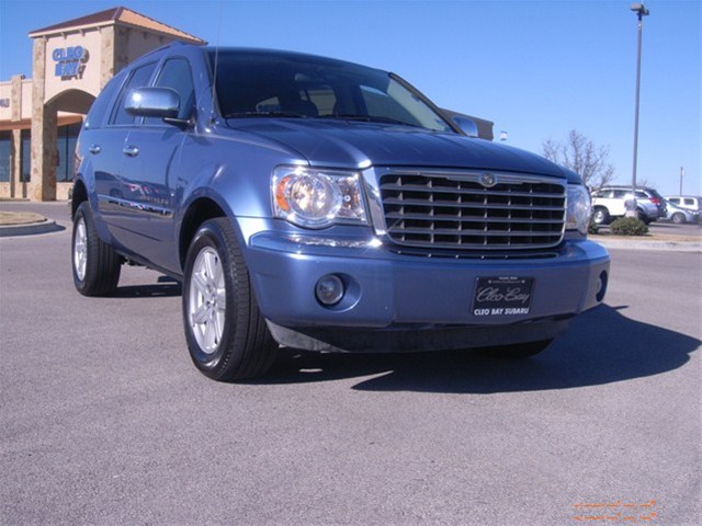 2008 Chrysler Aspen SLT 25