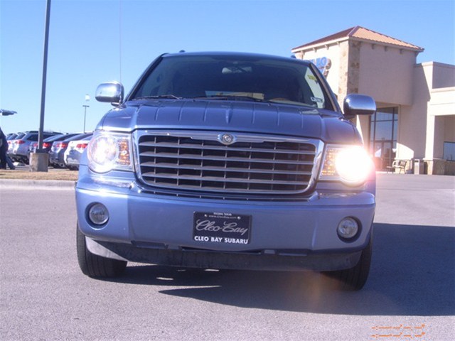 2008 Chrysler Aspen SLT 25