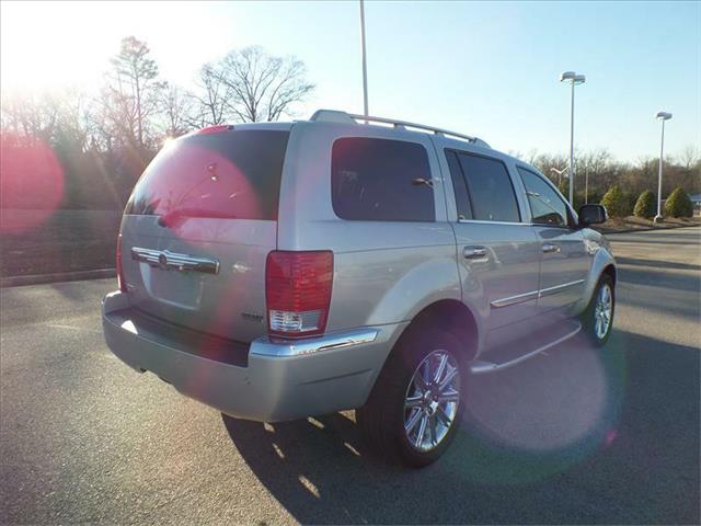 2008 Chrysler Aspen Unknown