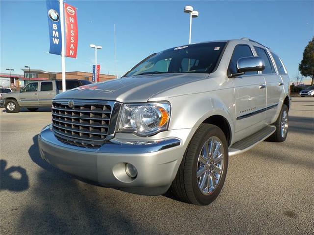 2008 Chrysler Aspen Unknown