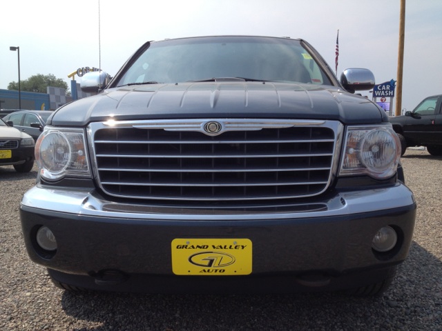 2008 Chrysler Aspen SLT 25
