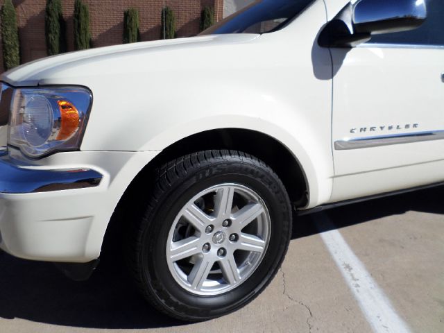 2008 Chrysler Aspen I Limited