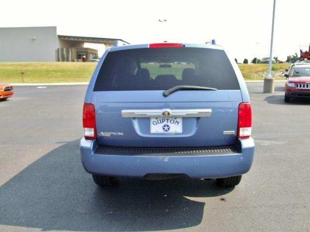 2008 Chrysler Aspen SLT 25
