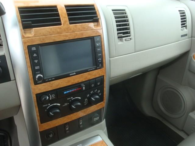 2008 Chrysler Aspen Xtreme