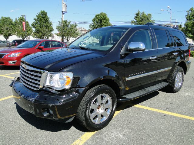 2009 Chrysler Aspen Super