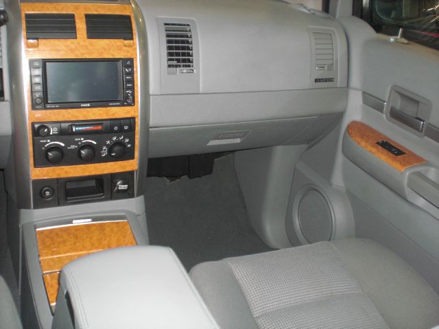 2009 Chrysler Aspen Super