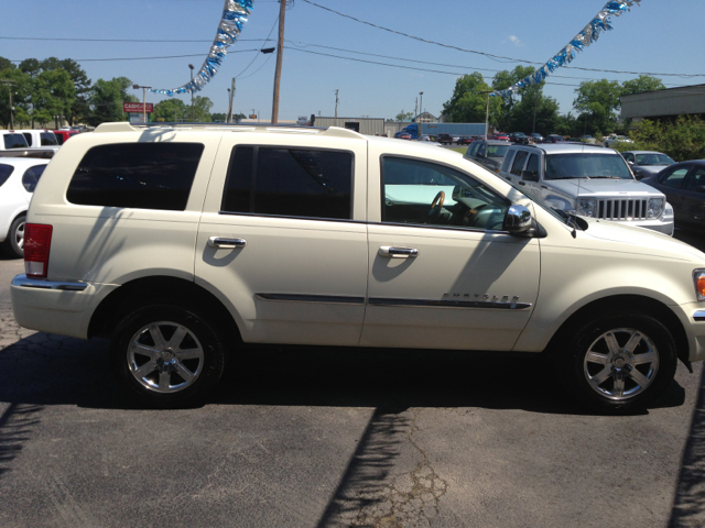 2009 Chrysler Aspen I Limited