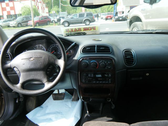 2001 Chrysler Concorde Elk Conversion Van