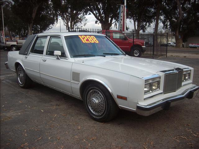 1988 Chrysler Fifth Avenue Unknown