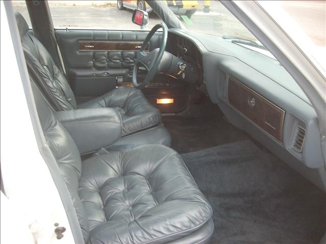 1988 Chrysler Fifth Avenue Unknown