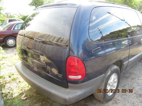 2000 Chrysler Grand Voyager SE