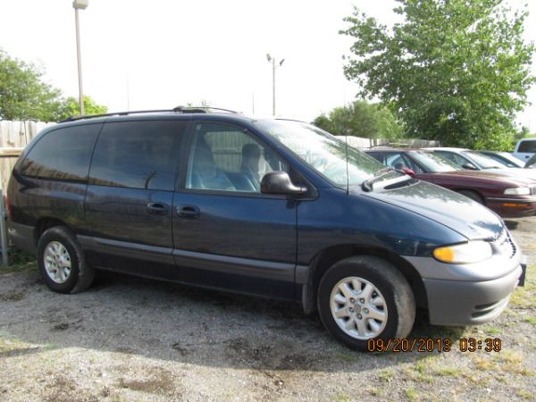 2000 Chrysler Grand Voyager SE