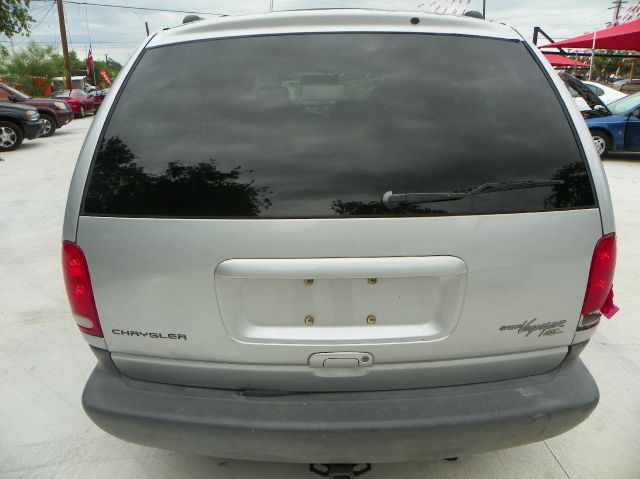 2000 Chrysler Grand Voyager SE