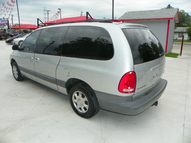 2000 Chrysler Grand Voyager SE