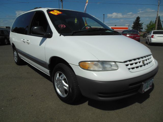 2000 Chrysler Grand Voyager SE