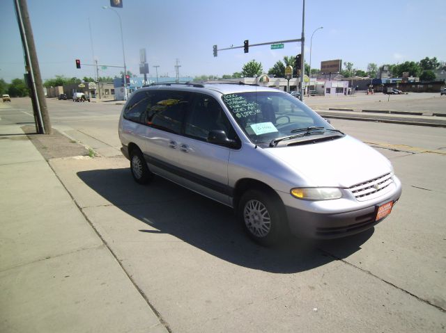 2000 Chrysler Grand Voyager Crew Cab Amarillo 4X4