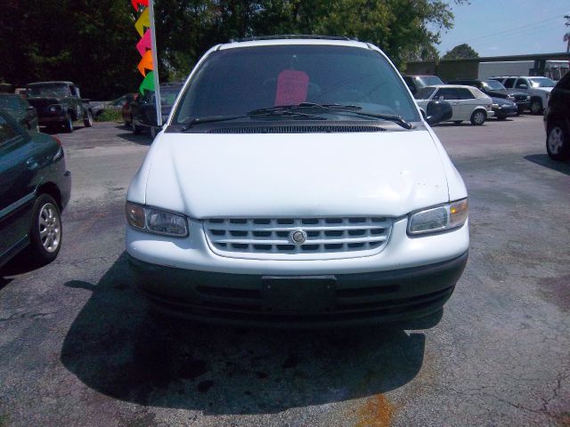 2000 Chrysler Grand Voyager SE