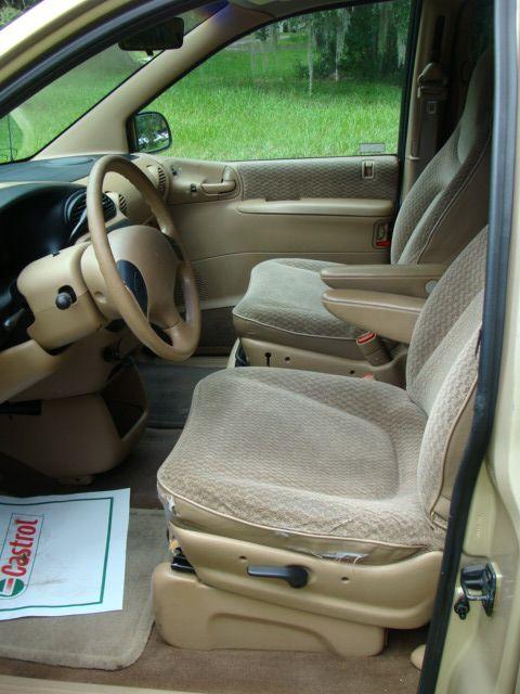 2000 Chrysler Grand Voyager Unknown