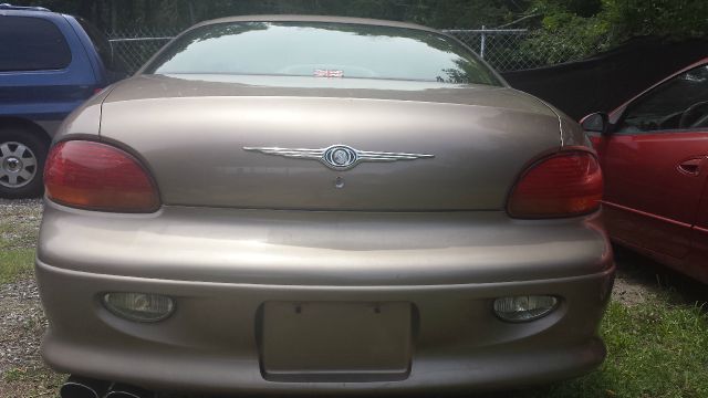 1999 Chrysler LHS L.T. 4-w.d. 5.3L