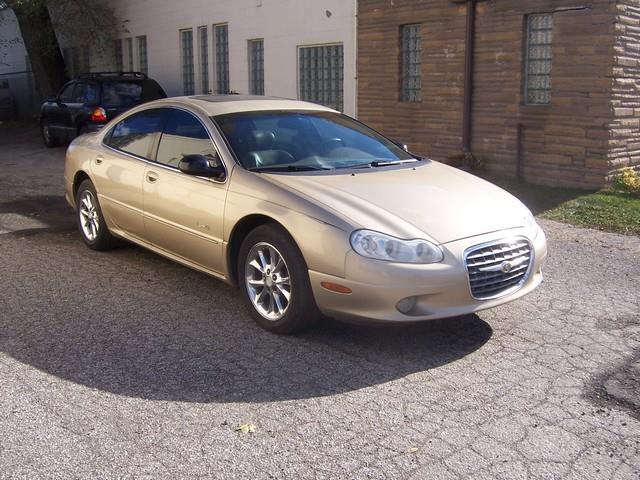 2000 Chrysler LHS Base