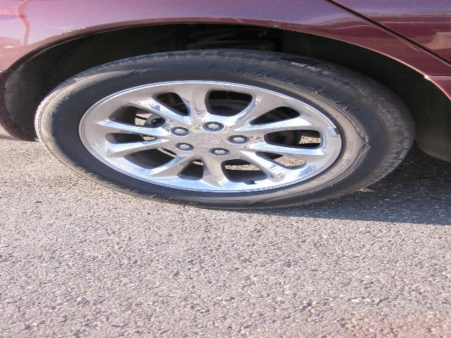 2001 Chrysler LHS Base