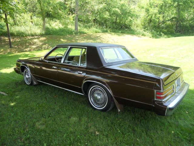 1981 Chrysler Newport EXT CAB LT