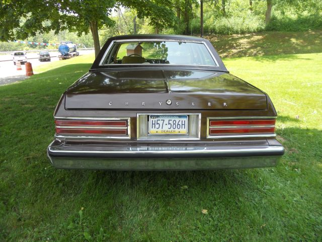 1981 Chrysler Newport EXT CAB LT