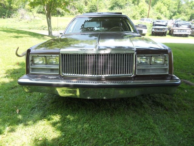 1981 Chrysler Newport EXT CAB LT