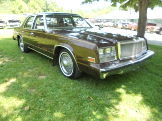 1981 Chrysler Newport EXT CAB LT